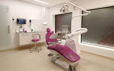 PRESUPUESTOS PRECIOS ECONÓMICOS BARATOS CLÍNICA DENTAL DENTISTAS ODONTÓLOGOS EN MÓSTOLES (PARQUE ESTORIL), ORTODONCIAS CON SISTEMA DAMÓN, ENDODONCIAS, ODONTOPEDIATRÍA, ESTÉTICA DENTAL, PROTESIS REMOVIBLES, IMPLANTES OSTEOINTEGRADOS ETC. DENTISTAS ESPAÑOLES.