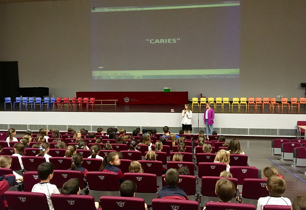 POR TERCER AÑO CONSECUTIVO, LA CLINICA DENTAL ESTHER MAJÁN REALIZÓ DURANTE EL PASADO MES DE JUNIO LAS JORNADAS DE REVISIONES BUCODENTALES PARA LOS ALUMNOS DEL COLEGIO JUAN PABLO II DE ALCORCÓN.